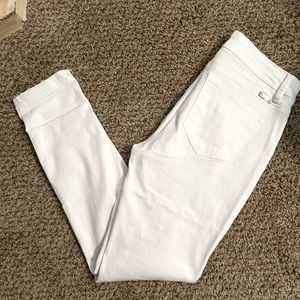 KanCan never worn! White jeans! Size 7/27